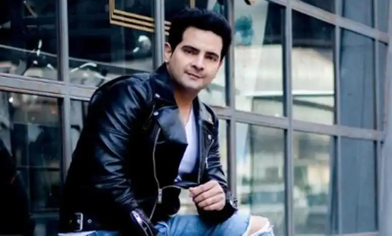 karan-mehra-career-tring