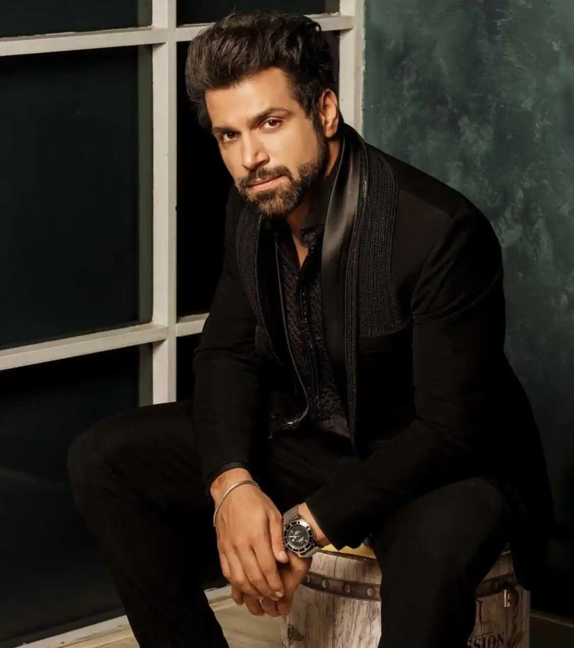 rithvik-dhanjani-career-tring.jpg rithvik-dhanjani-career-tring