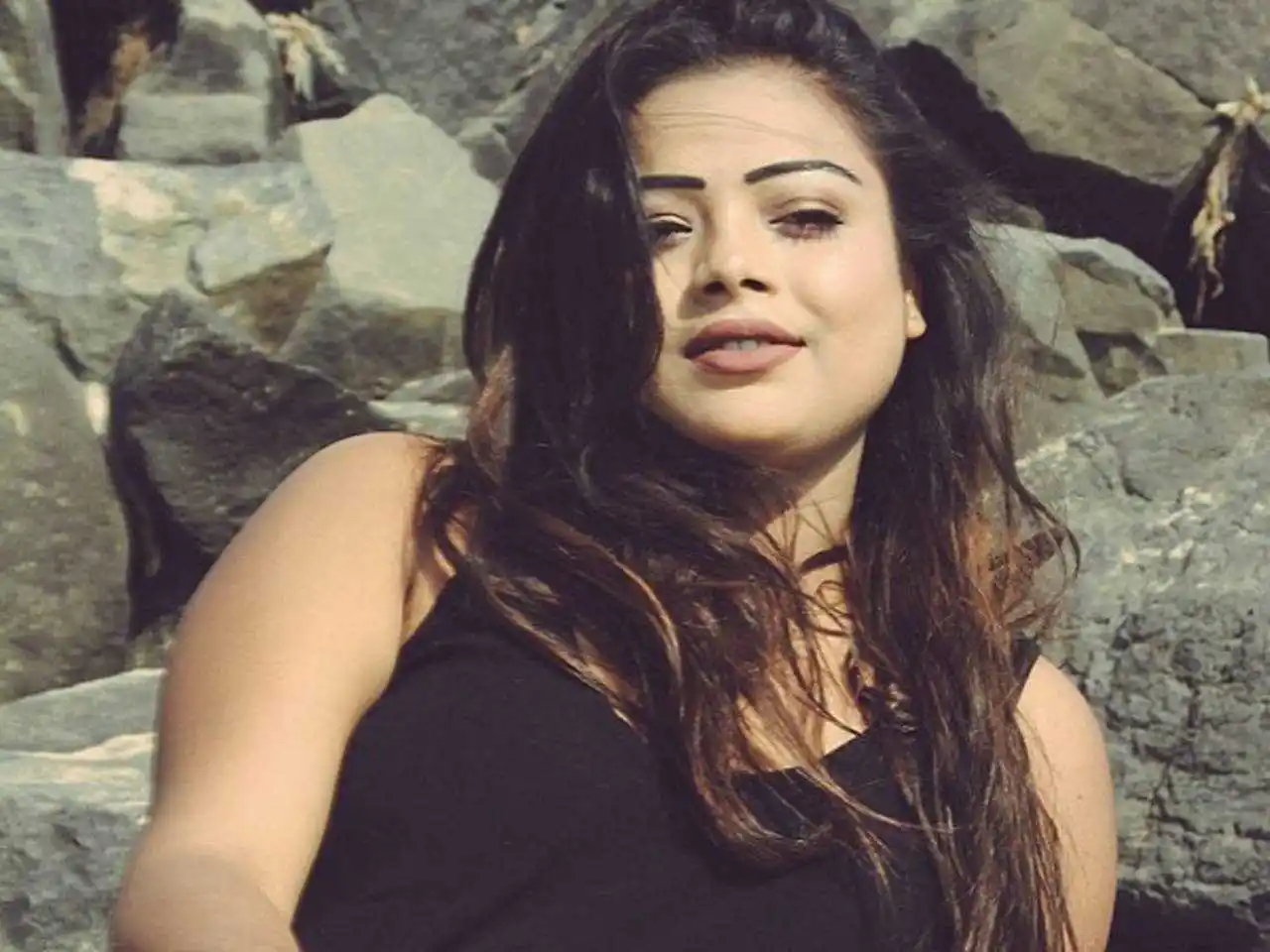 Archana-prajapati-biography-tring.jpg Archana-prajapati-biography-tring