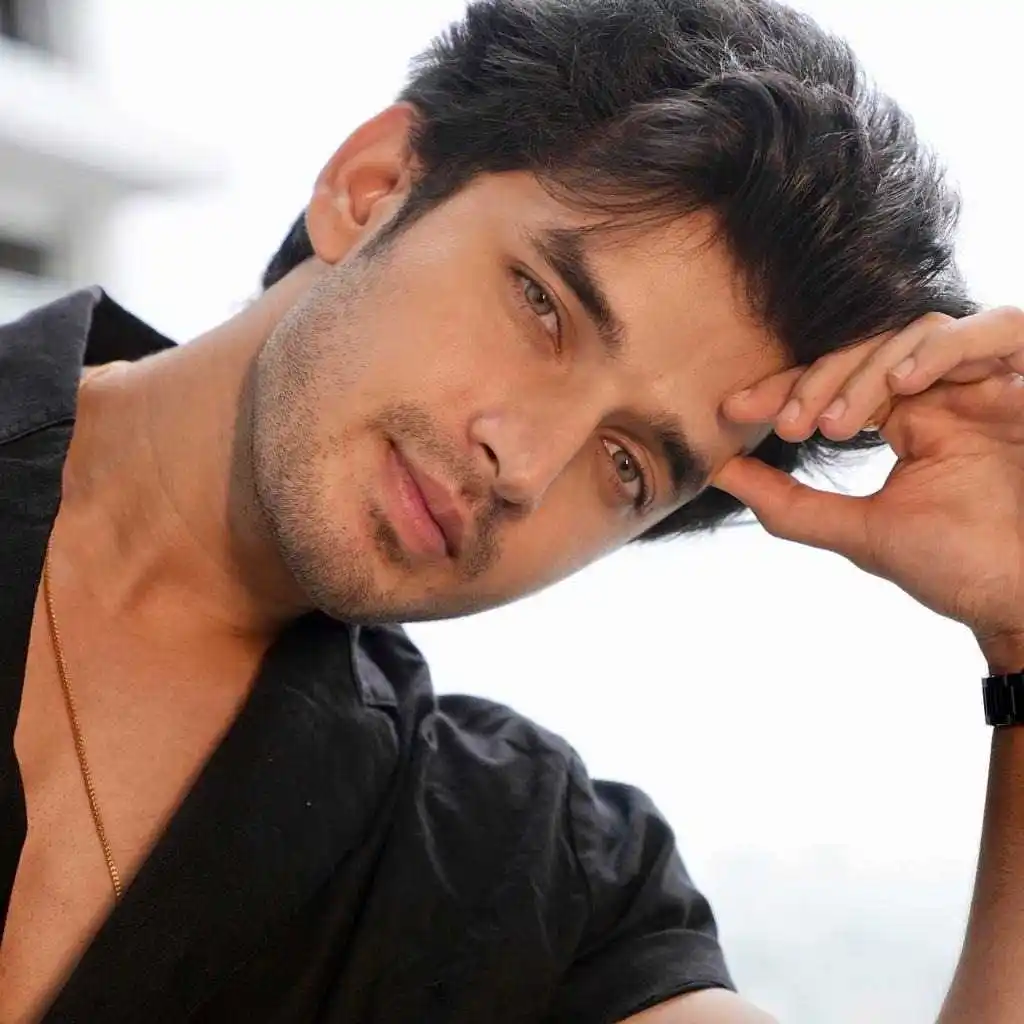 paras-kalnawat-image-tring