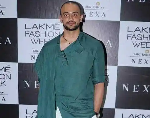 arunoday-singh-biography-tring.jpg