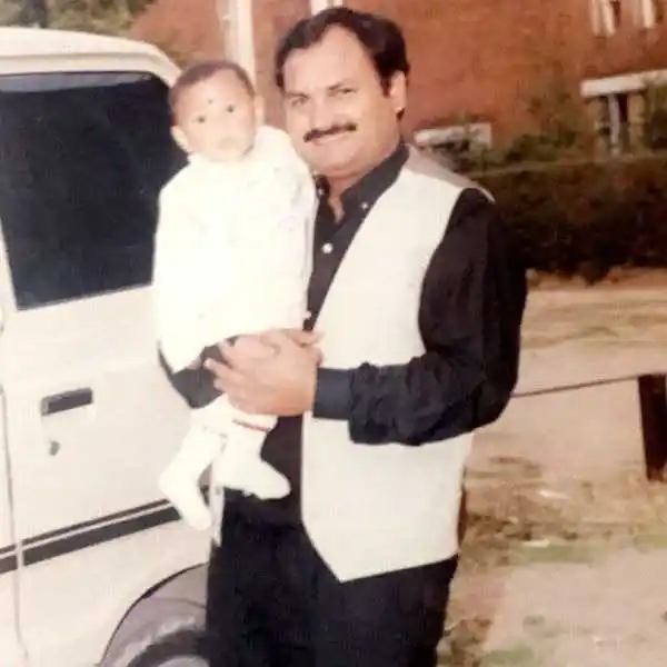 B-Praak-childhood-picture-tring