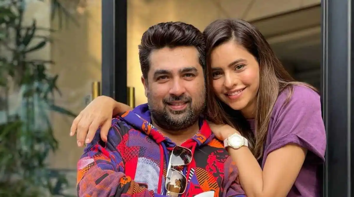 aamna-sharif-husband-tring.jpg aamna-sharif-husband-tring