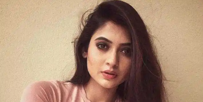 Shivangi-Khedkar-biography-tring.jpg Shivangi-Khedkar-biography-tring