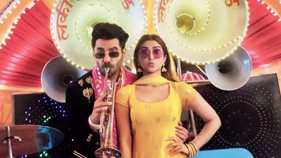 pranutan-bahl-in-helmet.jpg pranutan-bahl-in-helmet