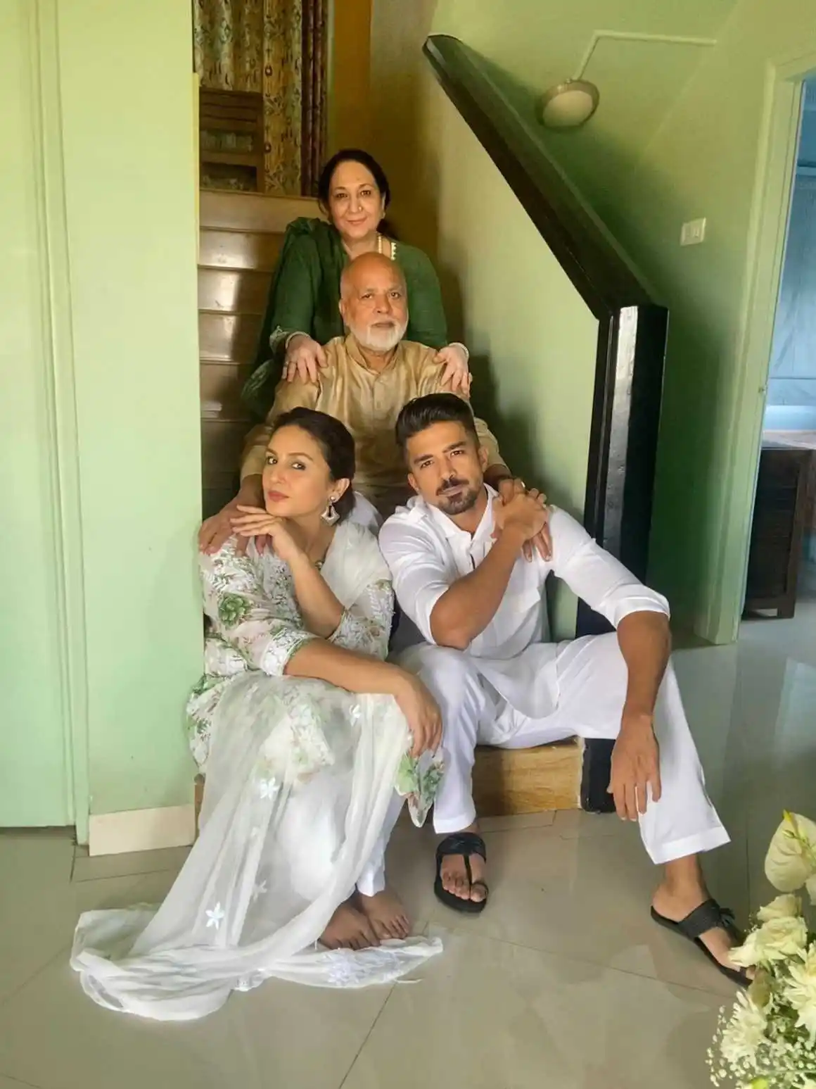 saqib-saleem-family-tring.jpg saqib-saleem-family-tring