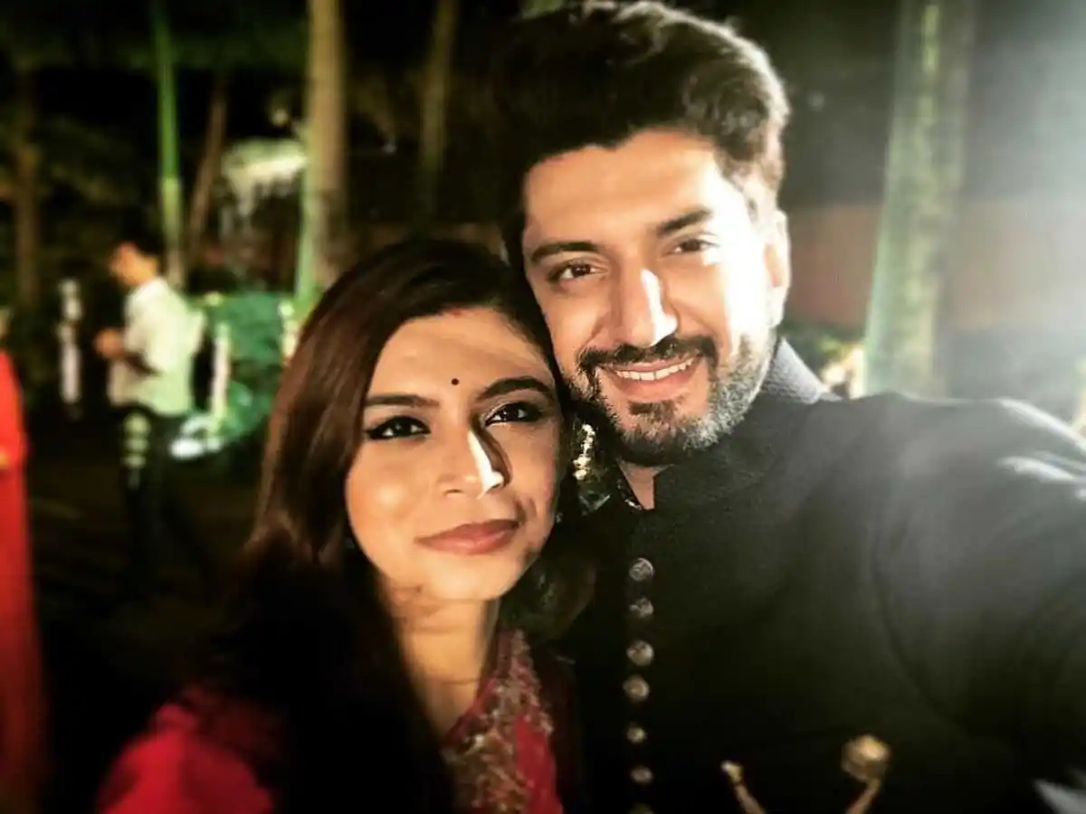 Kunal-Jaisingh-and-Bharati-tring