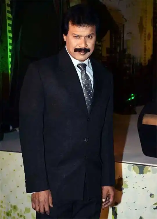 Dinesh-Phadnis-cid-tring.jpg Dinesh Phadnis