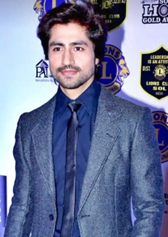 Harshad Chopda-yrkkh-tring.jpg Harshad Chopda as Abhimanyu Birla