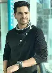 Karan-Mehra-yrkkh-tring.jpg karan Mehra as Naitik Singhania