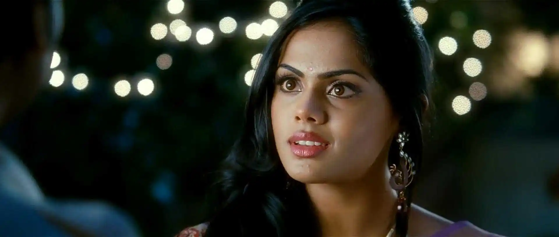 Karthika-Nair-as-Renuka-Narayanan-in-ko-movie.jpg Karthika Nair as Renuka Narayanan in ko movie