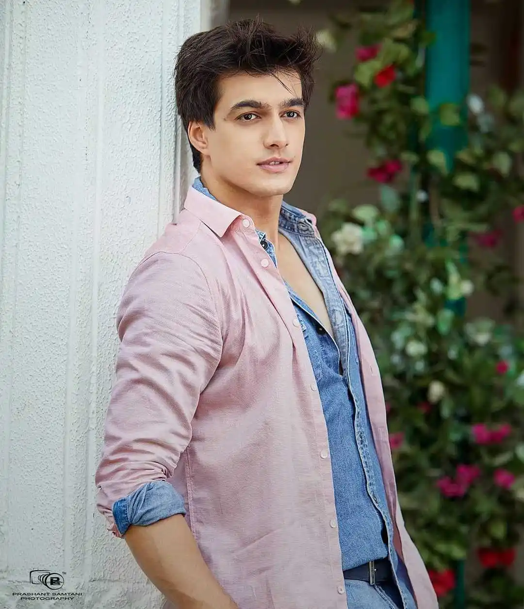 Mohsin-Khan-Tring.jpg Mohsin Khan as Kartik Goenka in YRKKH