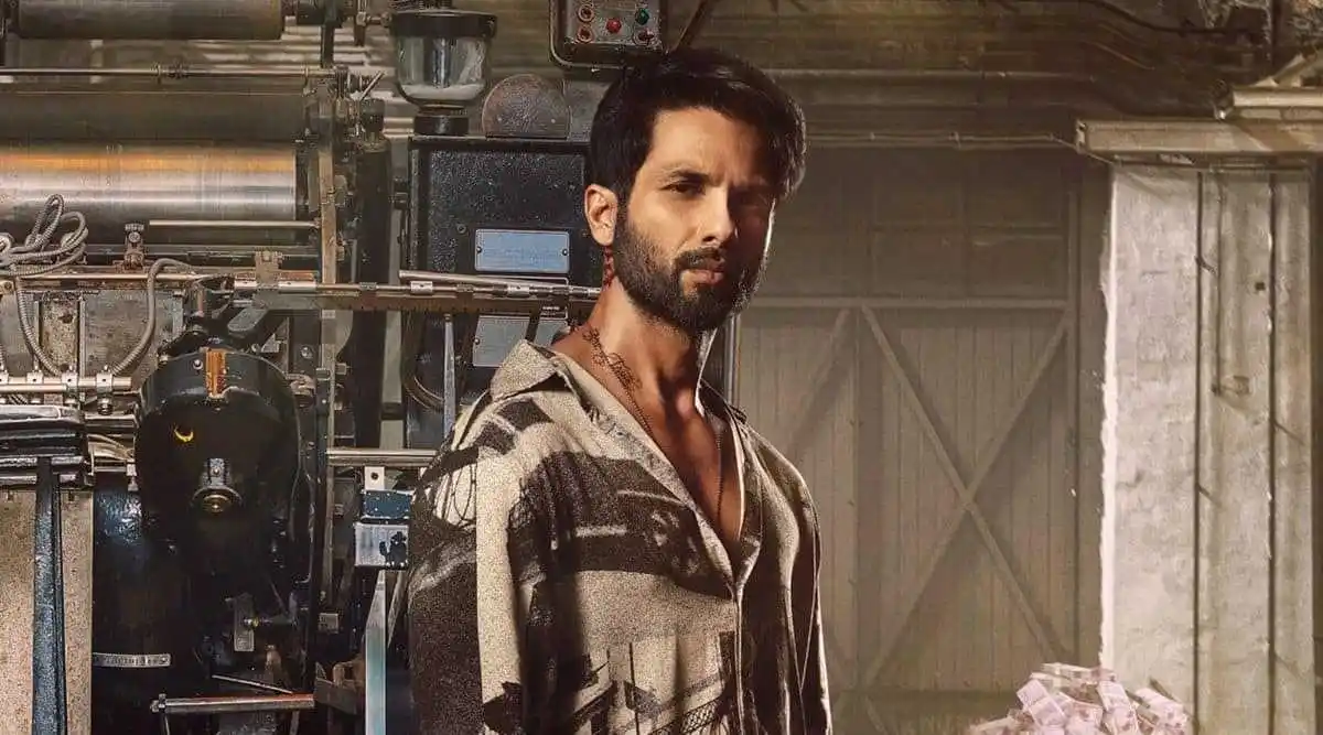 Shahid-Kapoor-tring.jpg Featuring Shahid Kapoor as Sunny in Farzi