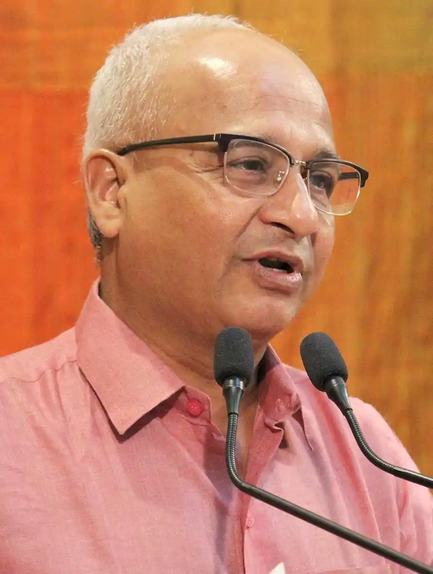 gujrati-actor-Archan-Trivedi.jpg Gujrati movie actor archan trivedi