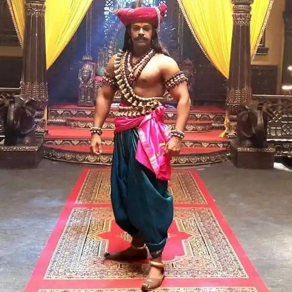 Devdatta-Nage-as-khandoba