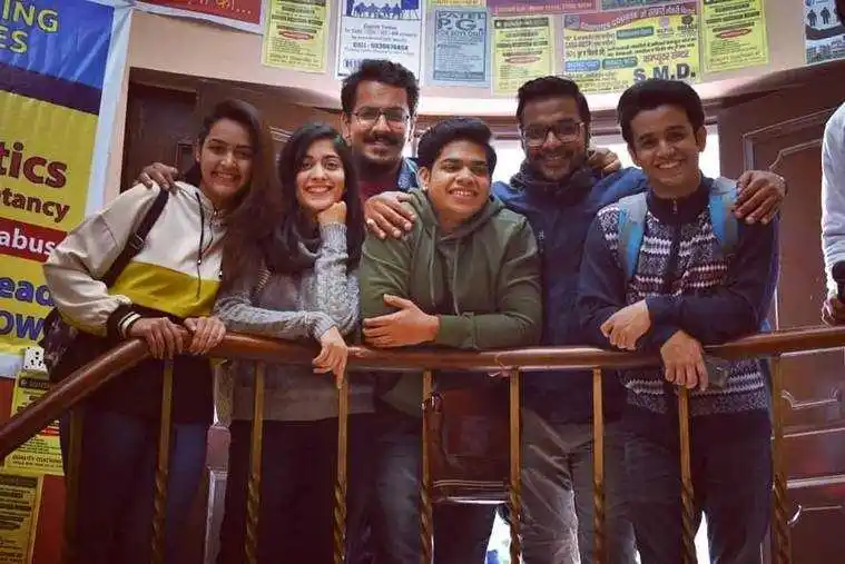 Whole cast of flames