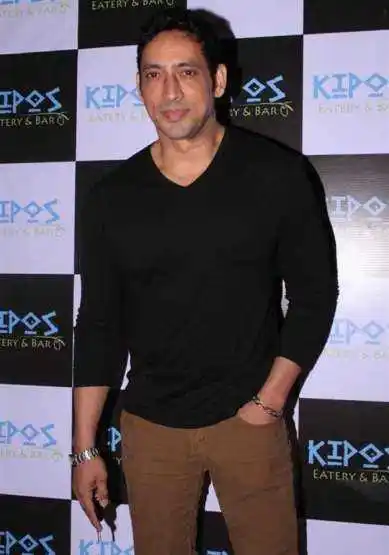 hrishikesh pandey tring.jpg