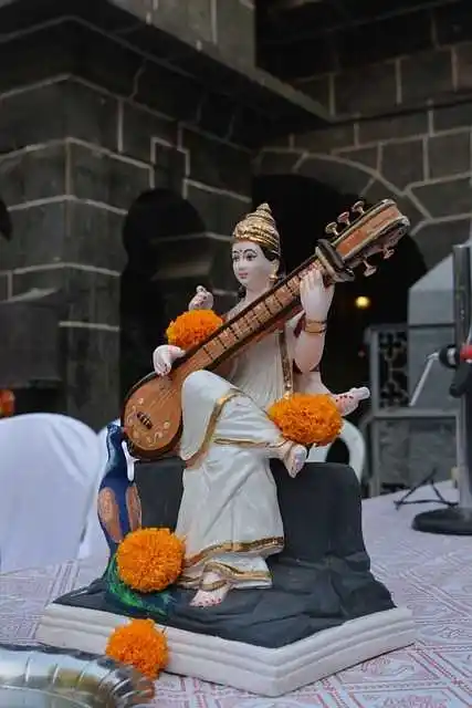 saraswati-aarti-tring