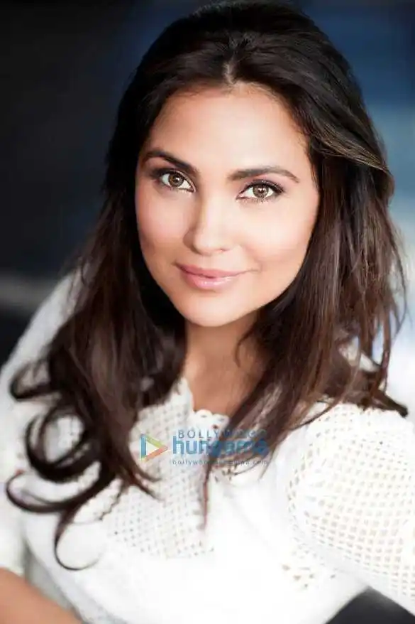 Lara-Dutta-tring.jpg