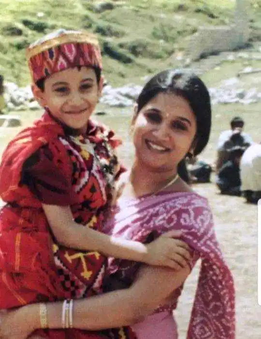Childhood-Picture-of-Rohit.jpg rohit saraf mother