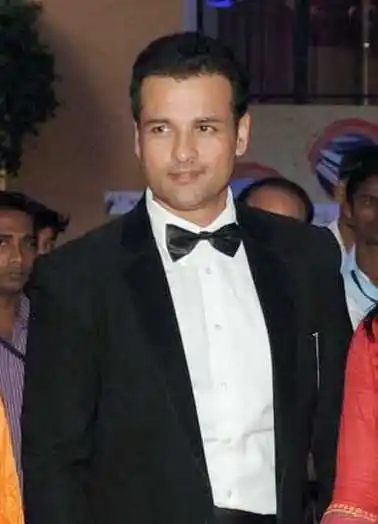 Rohit_Roy tring.jpg