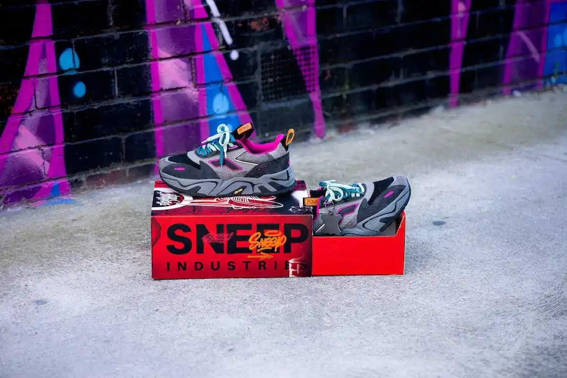 Wedding Anniversary Gifts for Male Friends.jpeg Wedding Anniversary Gifts for Male Friends