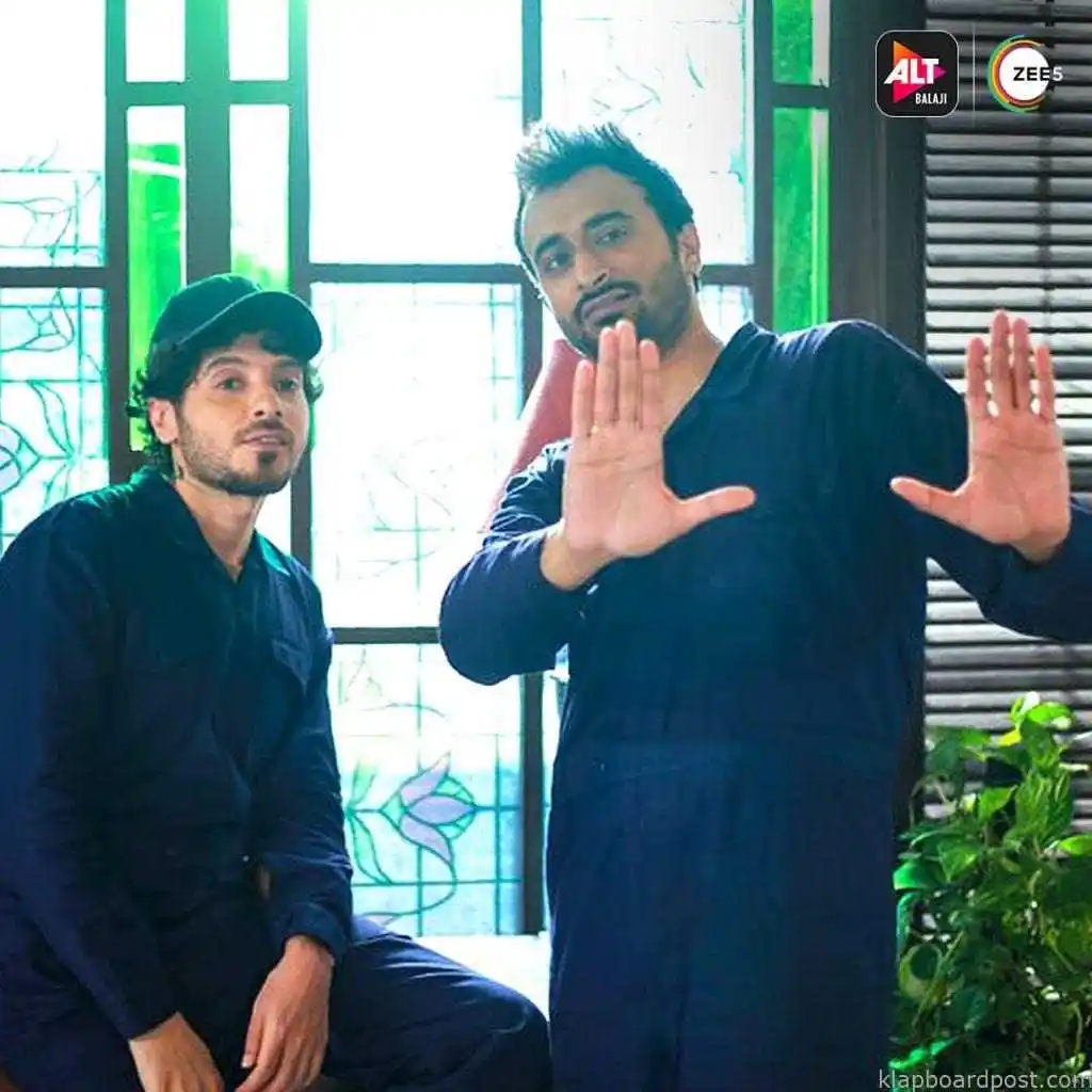 Bicchoo_ka_Khel_bts.jpg behind the scenes of the web series