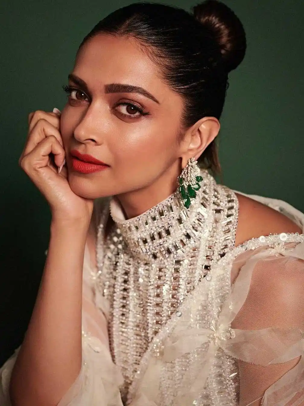 Deepika Padukone Photoshoot.tring Deepika Padukone Photoshoot