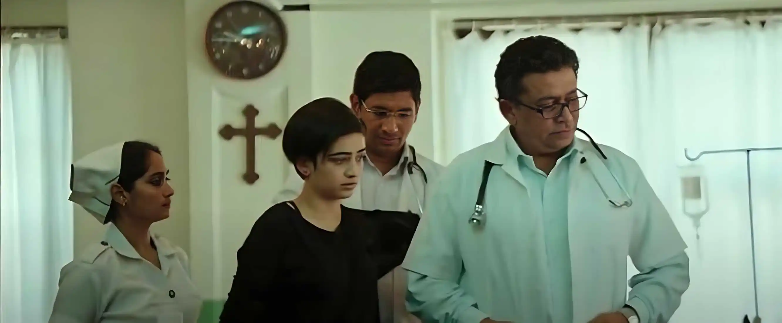 Uday Tikekar in Shamitabh.tring Uday Tikekar in Shamitabh