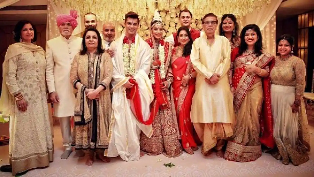 Karan Singh Grover with his family.tring Karan Singh Grover with his family