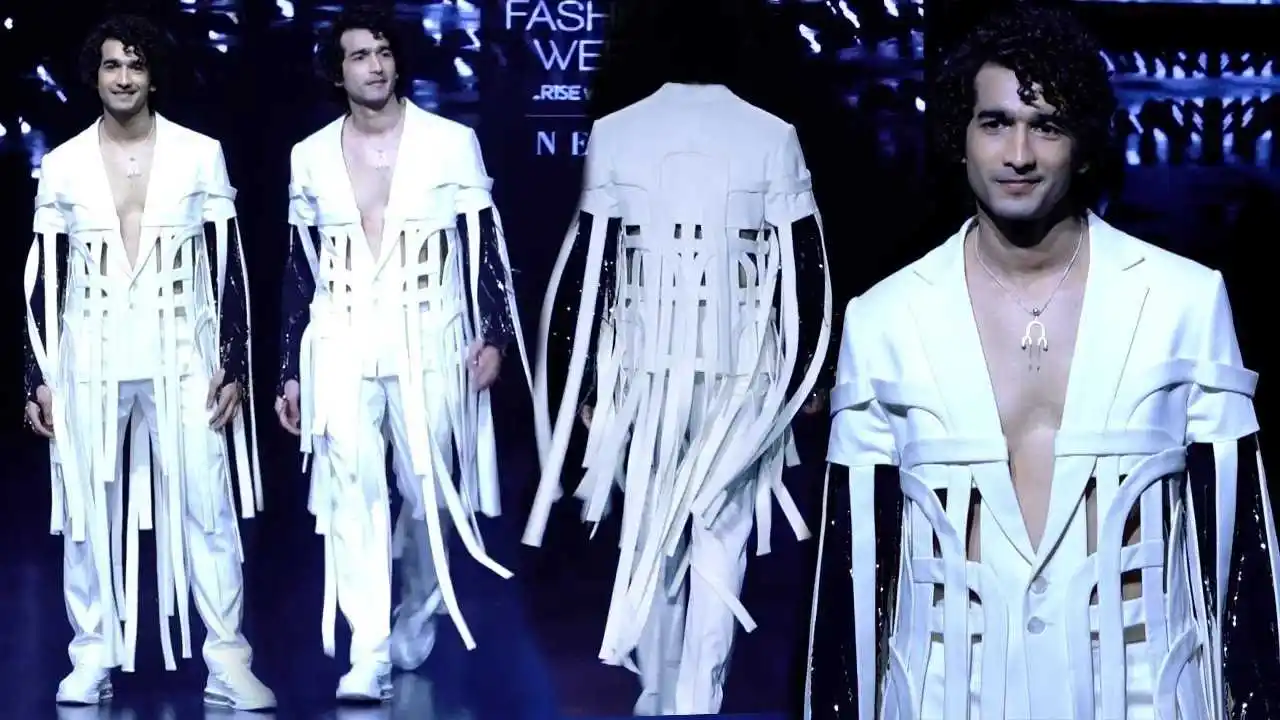 Shantanu-Maheshwari-lakme-fashion-week-2023.jpg Shantanu Maheshwari Walk On Ramp At Lakme Fashion Week 2023 |Gangubai  Kathiawadi Completing One Year - YouTube