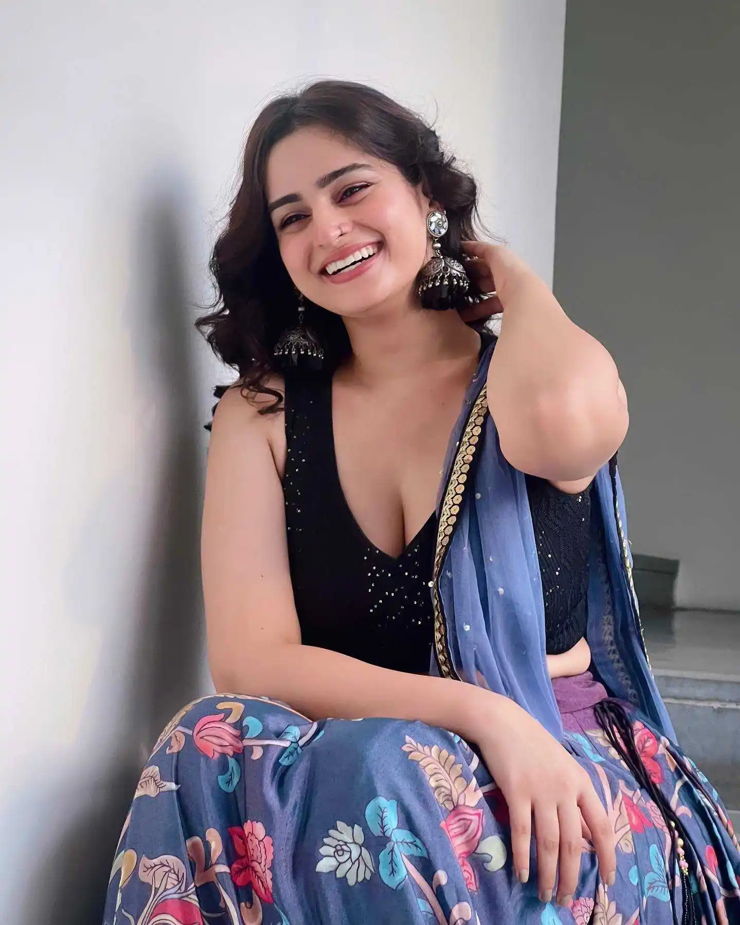 Biography of Ayesha Khan