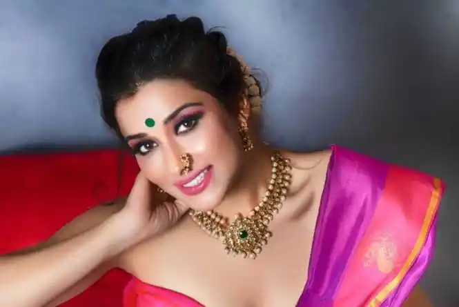 Nyra Banerjee Photoshoot.tring Nyra Banerjee Photoshoot