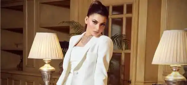 Urvashi Rautela Formal Wear.tring Urvashi Rautela Formal Wear