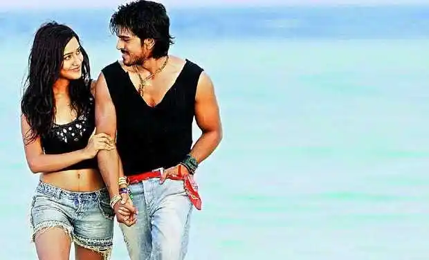 Chirutha Movie Scene.tring Chirutha Movie Scene