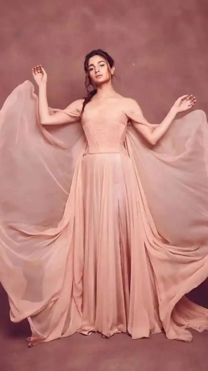 alia-bhatt-in-blush-pink-gown