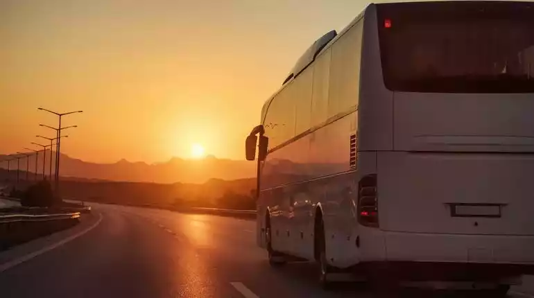 Top 5 Spots in Pune to Advertise on Buses.tring Top 5 Spots in Pune to Advertise on Buses