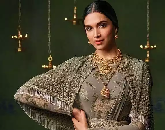 deepika-padukone-tanishq-promotion.jpg Deepika Padukone's Tanishq Promotion