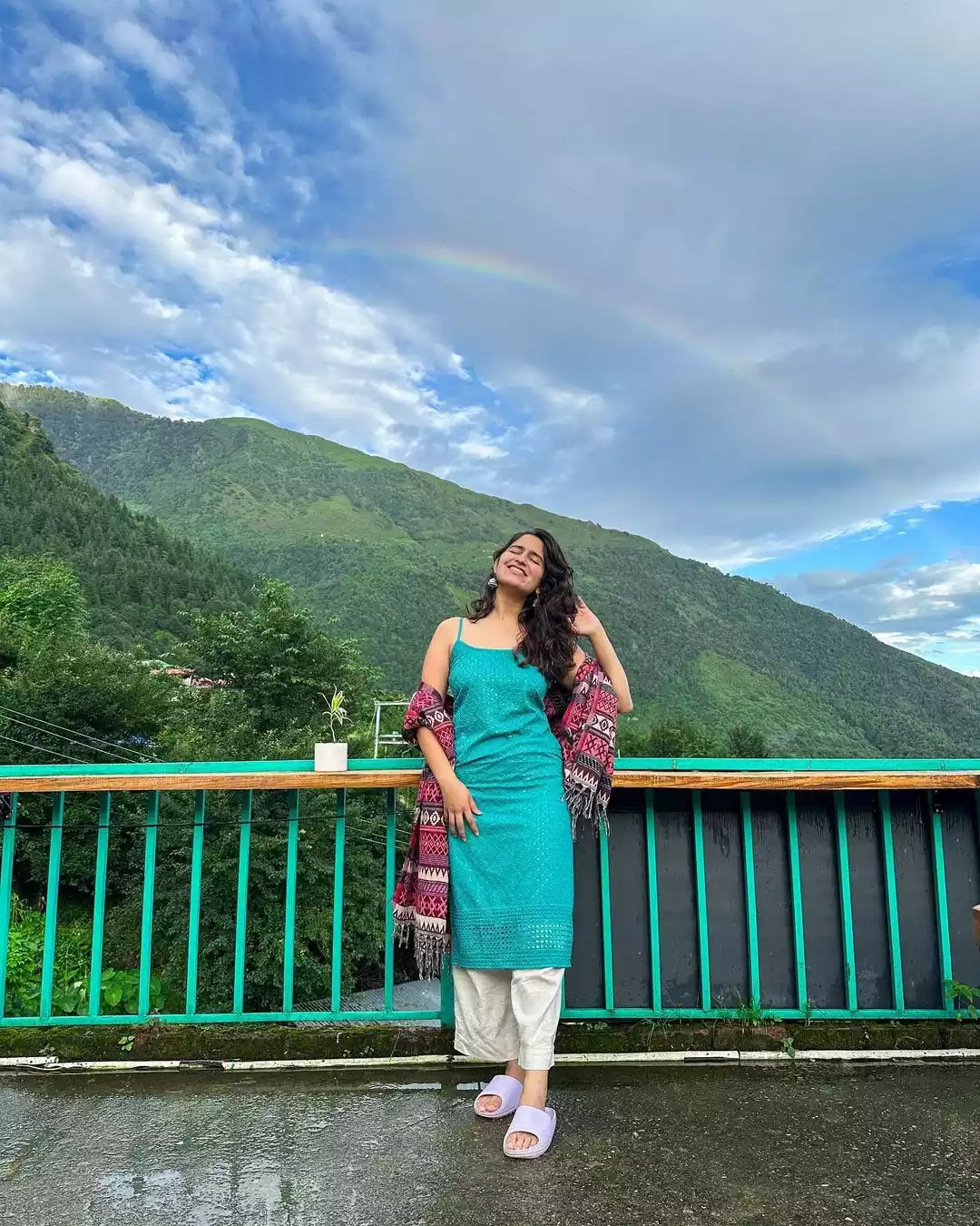 Travel Vlogger Visha Khandelwal Travel Vlogger Visha Khandelwal