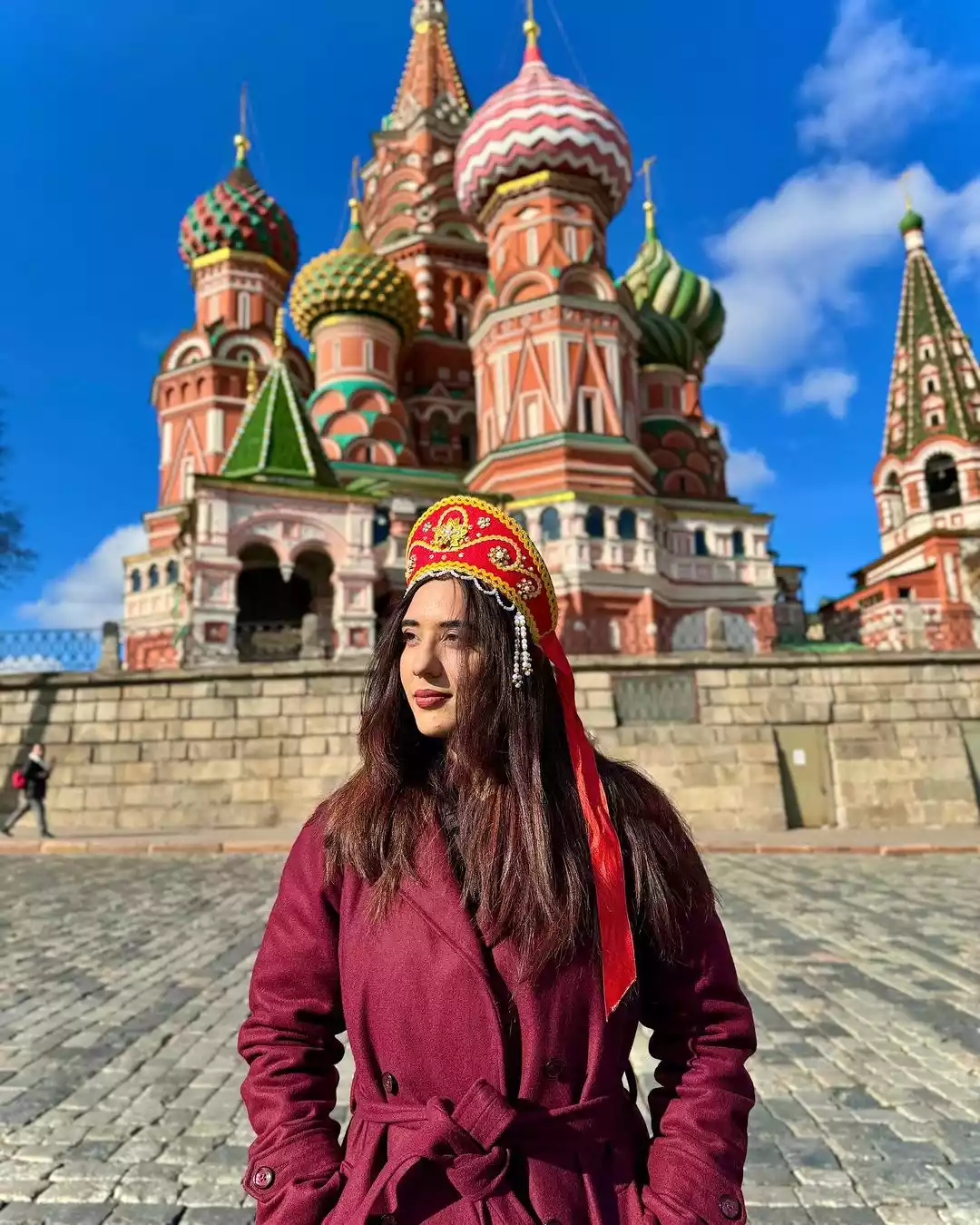 Travel Vlogger Tanya Khanijow Travel Vlogger Tanya Khanijow