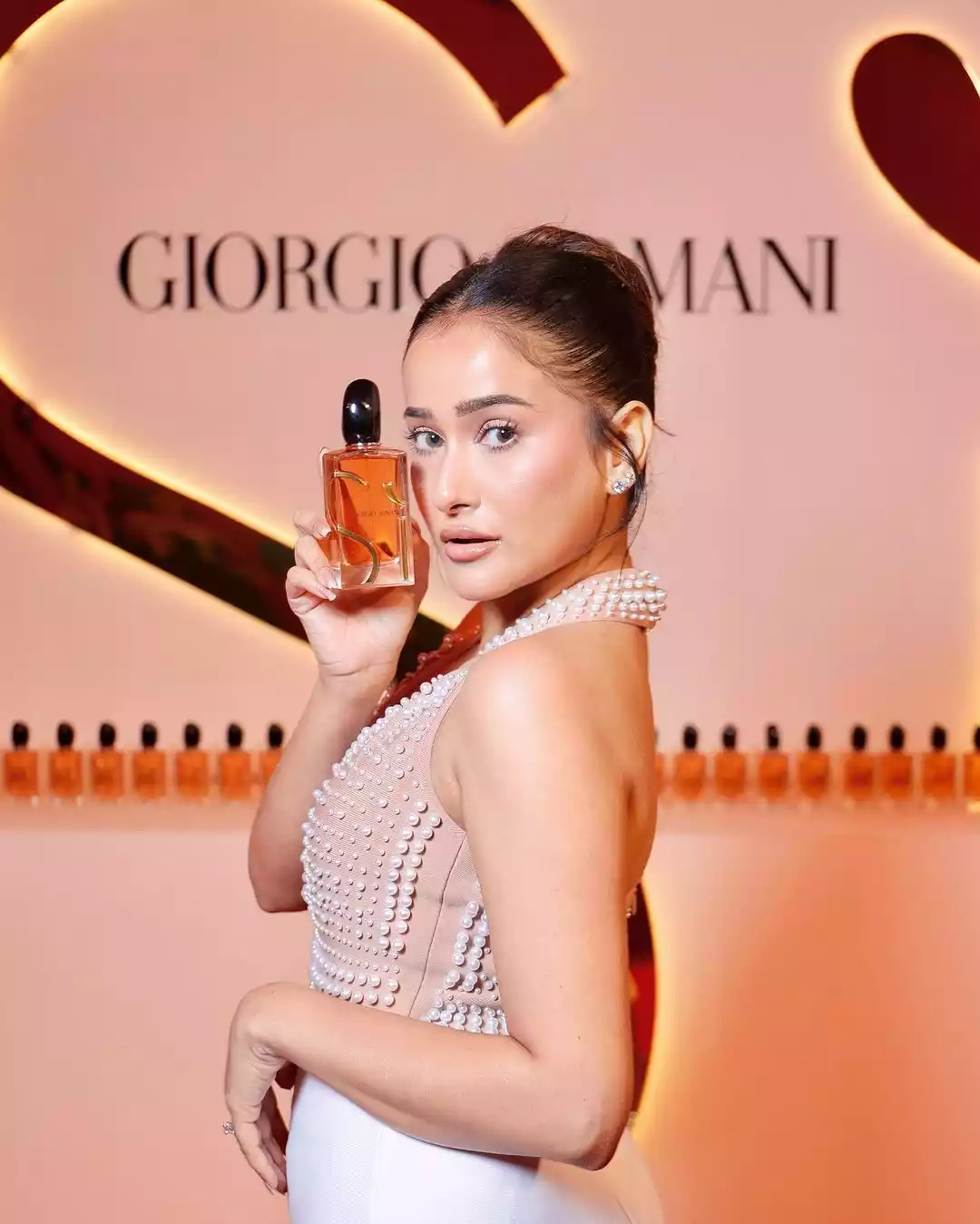 Beauty Influencer Fizza Abdi Beauty Influencer Fizza Abdi