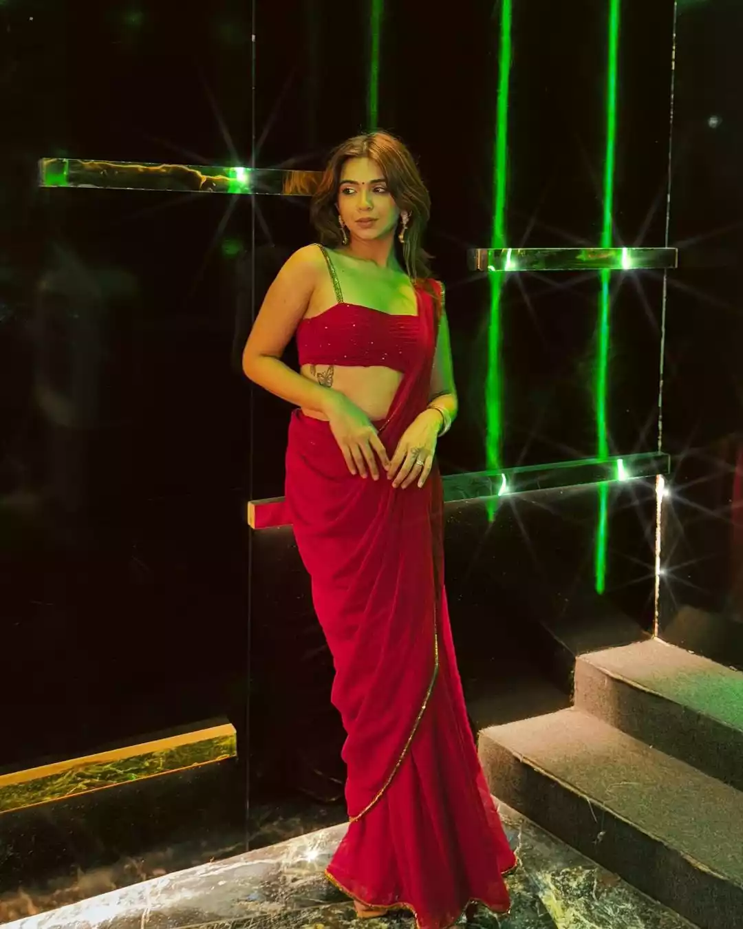 Apoorva-Mukhija Apoorva Mukhija In Diwali Saree