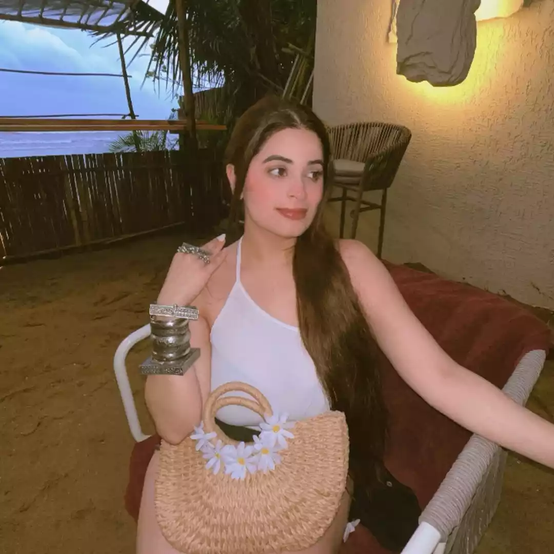 Makeup Instagrammer Simran Sadh Makeup Instagrammer Simran Sadh