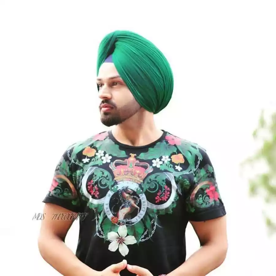 Weight loss influencer Mac Singh.jpg Weight loss influencer Mac Singh