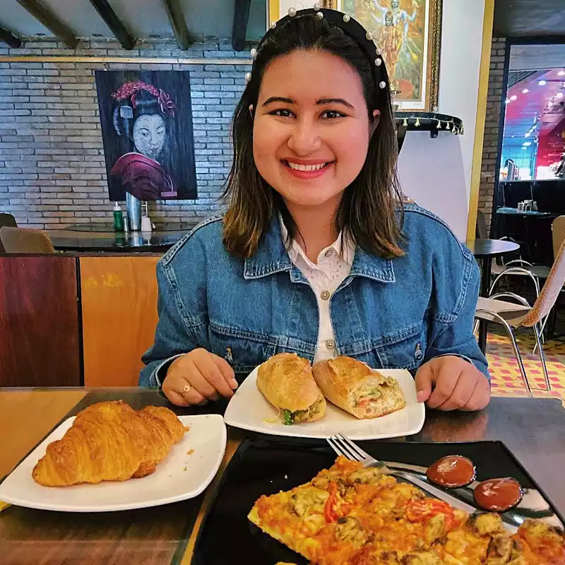 Travel Food Vlogger Golgappa Girl
