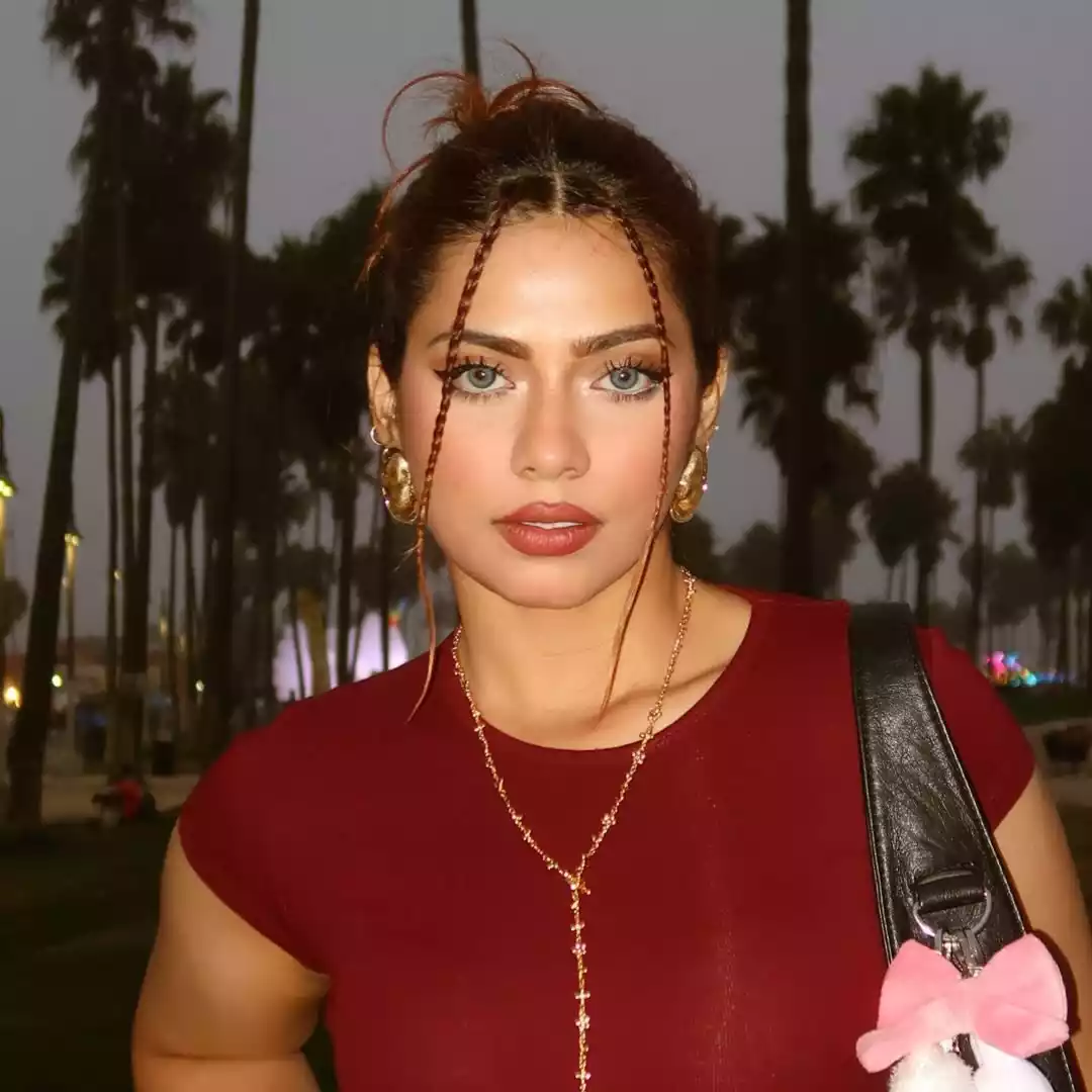 Gen Z Beauty Influencer Nagma Mirajkar Gen Z Beauty Influencer Nagma Mirajkar