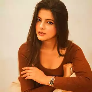 Influencer Raashi Tiwari Influencer Raashi Tiwari