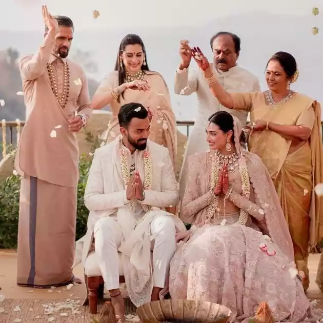 k-l-rahul-wedding.jpg K L Rahul and wife Athiya Shetty