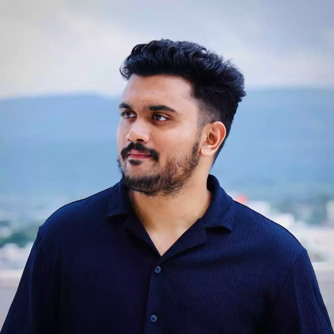 Tech Influencer Yash Tiwari (mosttechy).jpg Tech Influencer Yash Tiwari (mosttechy)