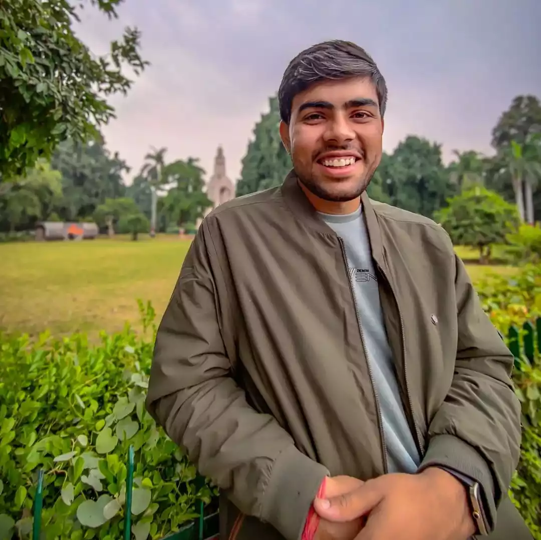 Tech micro influencer Akash Chaudhary (techyakash_).jpg Tech micro influencer Akash Chaudhary (techyakash_)